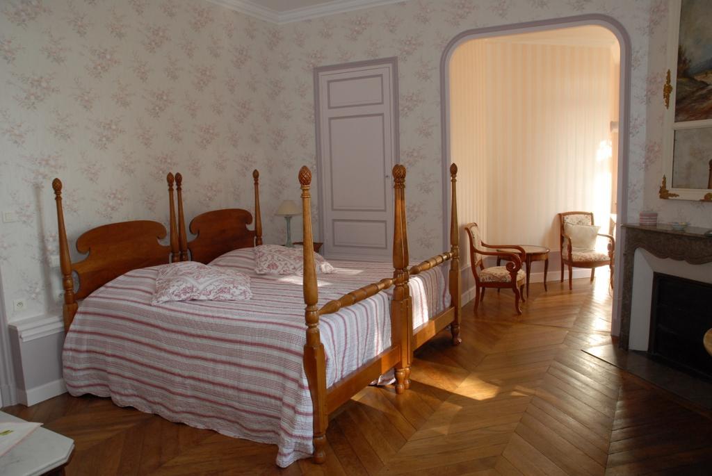 Chambres Au Chateau - Le Clos Des Tourelles Sennecey-le-Grand エクステリア 写真