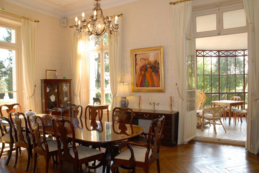 Chambres Au Chateau - Le Clos Des Tourelles Sennecey-le-Grand エクステリア 写真