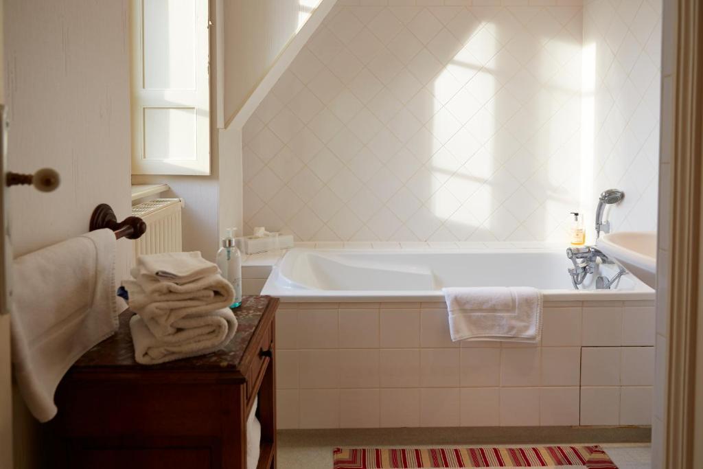 Chambres Au Chateau - Le Clos Des Tourelles Sennecey-le-Grand 部屋 写真